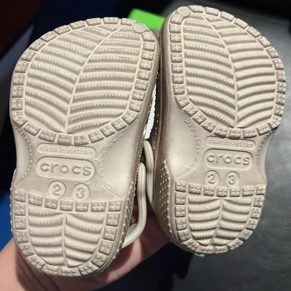 Infant crocs - Picture 4 of 4